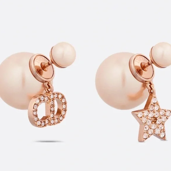 Dior Tribales Earrings
Pink-Finish Metal with Pink Resin Pearl and Crystals - Picture 4 of 16